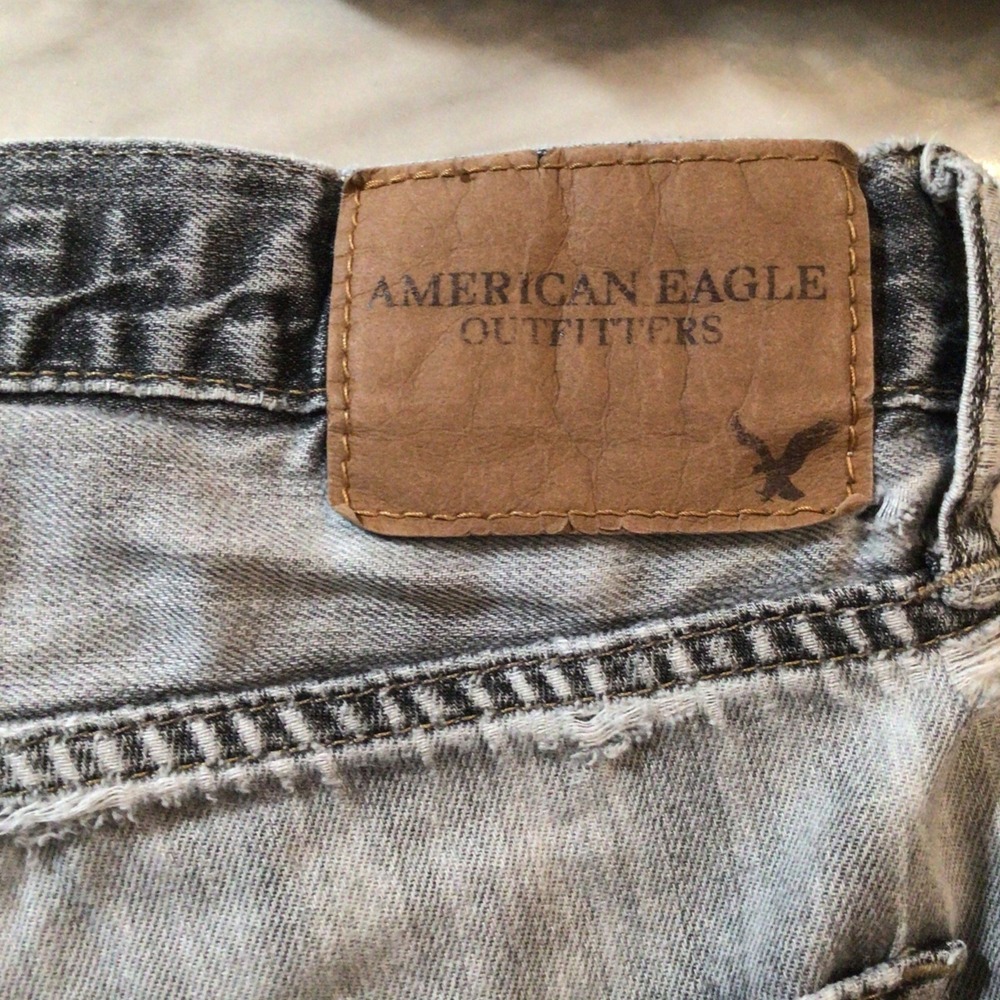 Men's American Eagle Outfitters Slim Straight Jeans 30x32 Grey Wash Frayed Hems - Picture 4 of 13